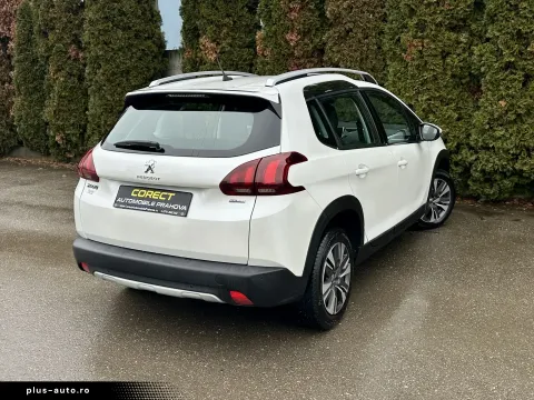 Peugeot 2008 — poza 3