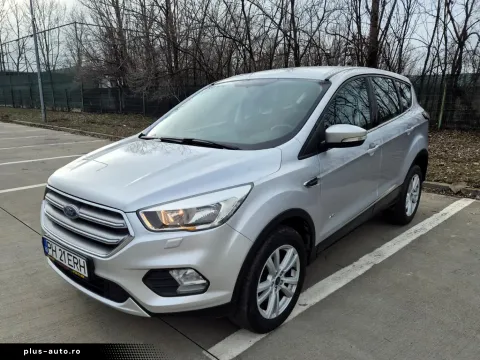 Ford Kuga — poza 2