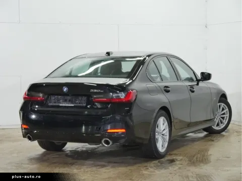 BMW 330 — poza 3