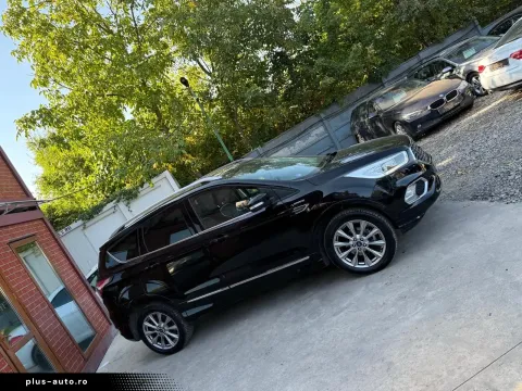 Ford Kuga — poza 2