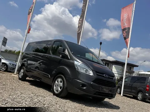 Ford Tourneo Custom — poza 3
