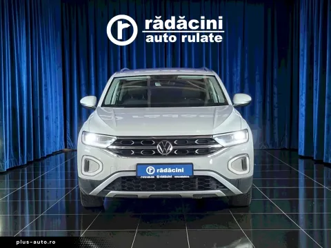 Volkswagen T-Roc — poza 3