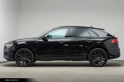 Audi Q8 — poza 2