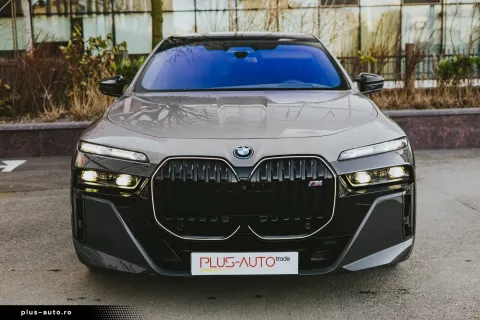 BMW M760 — poza 2
