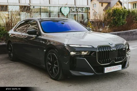 BMW M760 — poza 3