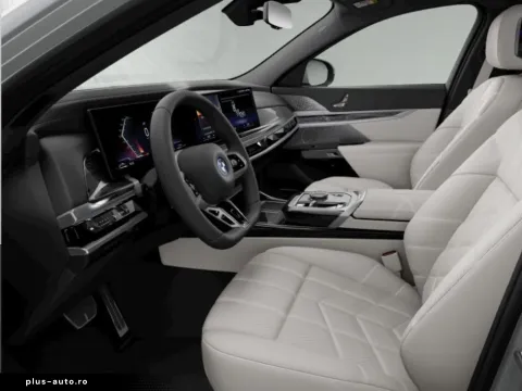 BMW 750 — poza 2