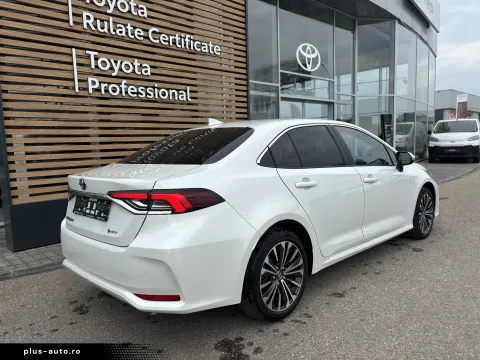 Toyota Corolla — poza 3
