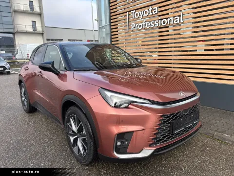 Lexus Lbx — poza 2