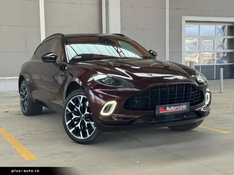 Aston Martin Dbx