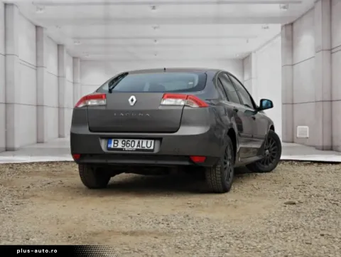 Renault Megane — poza 3