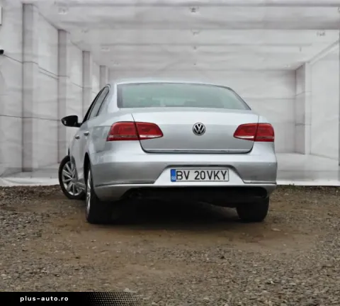 Volkswagen Passat — poza 3