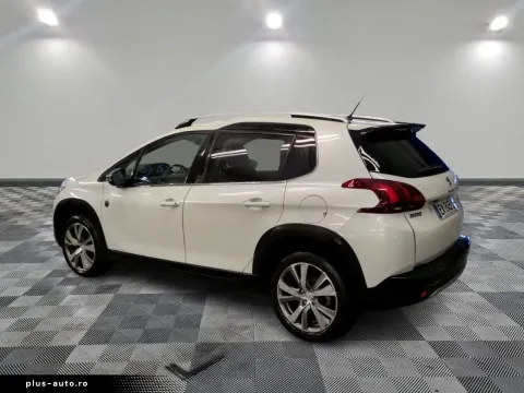 Peugeot 2008 — poza 3