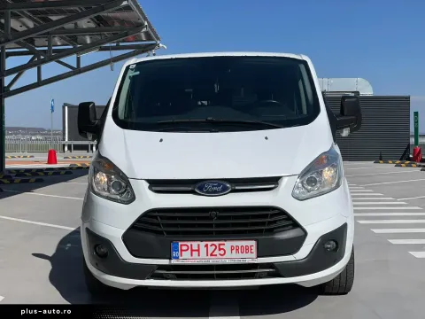 Ford Tourneo Custom — poza 2