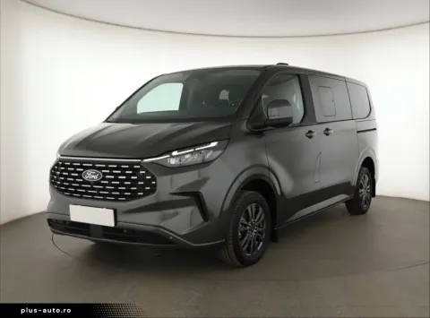 Ford Tourneo Custom — poza 2