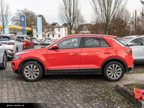 Volkswagen T-Roc — poza 2