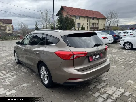 Ford Focus — poza 3