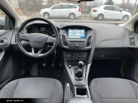 Ford Focus — poza 3