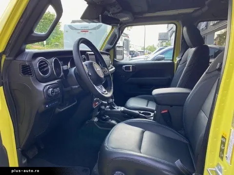 Jeep Wrangler — poza 2