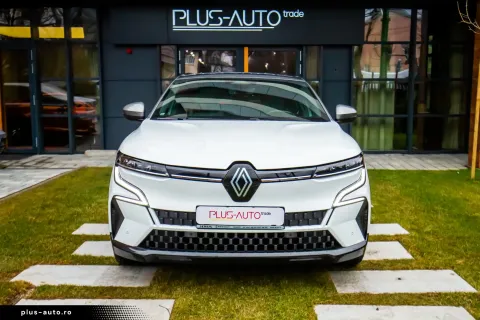 Renault Megane E-Tech — poza 2