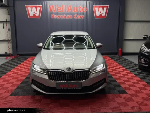 Skoda Superb — poza 2