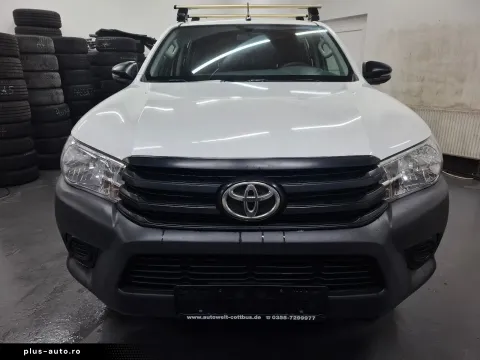 Toyota Hilux — poza 2