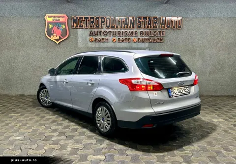 Ford Focus — poza 3