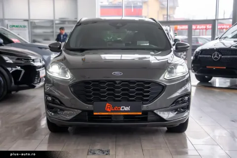 Ford Kuga — poza 2
