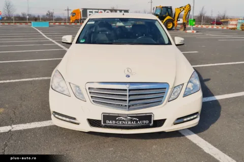 Mercedes-Benz E 200 — poza 3