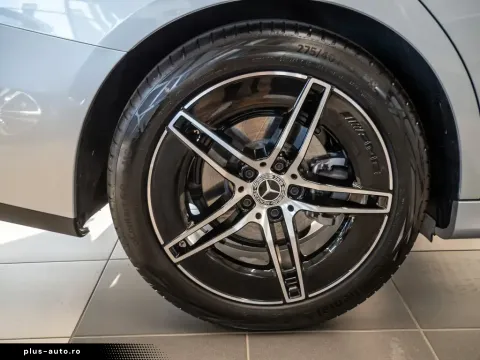Mercedes-Benz E 220 — poza 3
