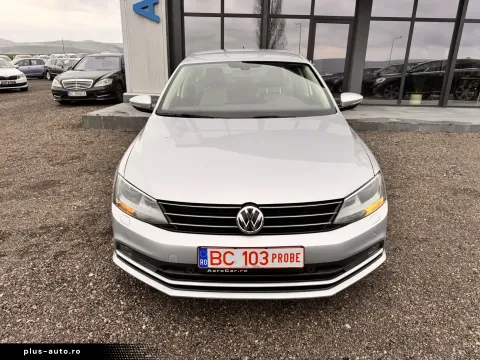 Volkswagen Jetta — poza 3