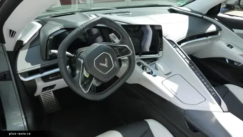 Corvette C8 — poza 3