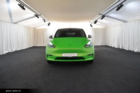 Tesla Model Y — poza 3
