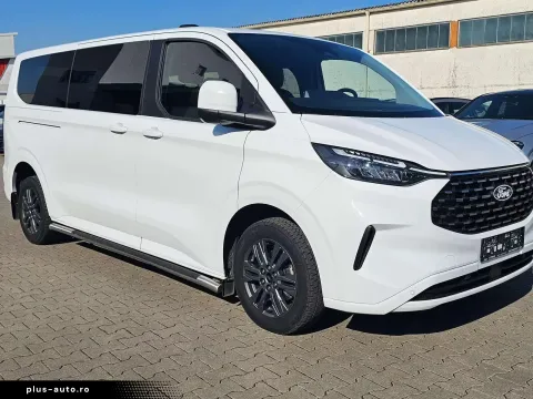 Ford Tourneo Custom — poza 3