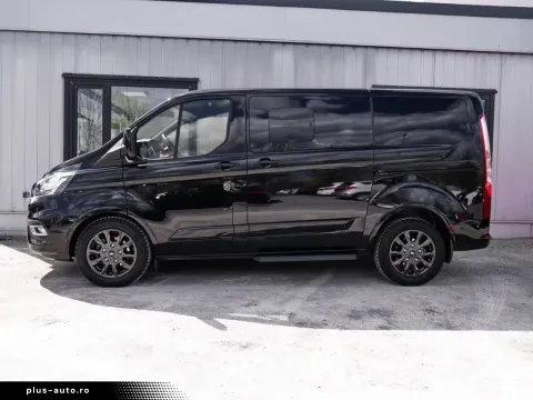 Ford Tourneo Custom — poza 3
