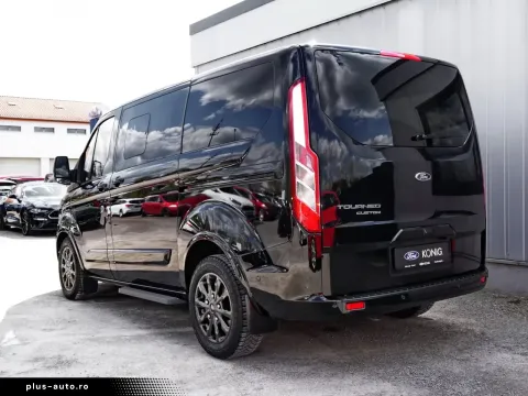 Ford Tourneo Custom — poza 2