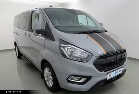 Ford Tourneo Custom — poza 3