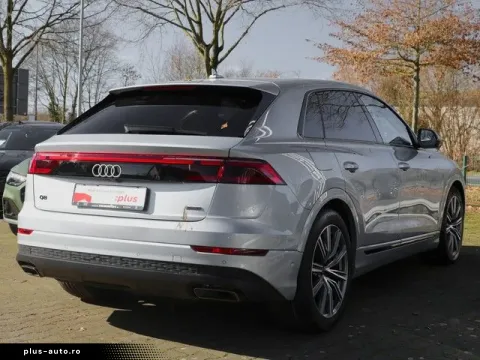 Audi Q8 — poza 2