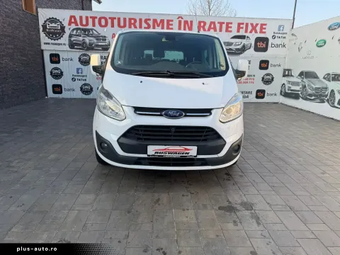 Ford Tourneo Custom — poza 2