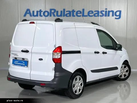 Ford Transit Courier — poza 3