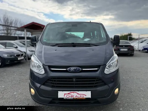 Ford Tourneo Custom — poza 2