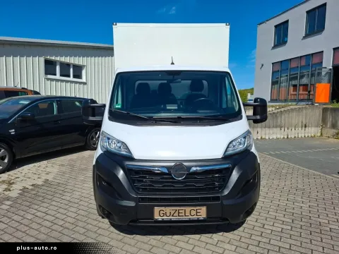 Opel Movano — poza 2