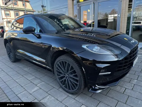 Aston Martin Dbx