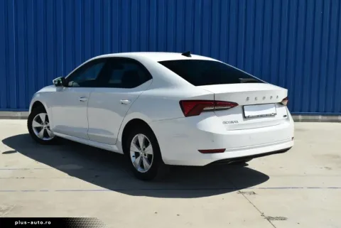 Skoda Octavia — poza 3