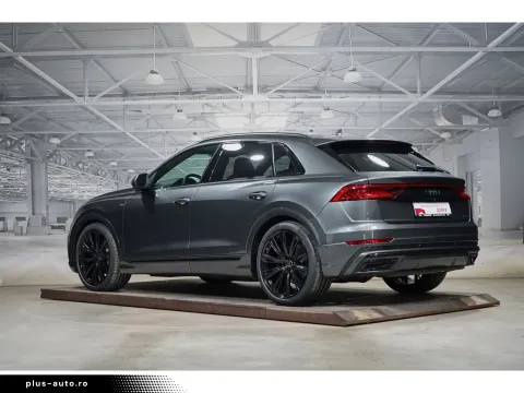 Audi Q8 — poza 2