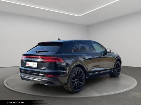 Audi Q8 — poza 3