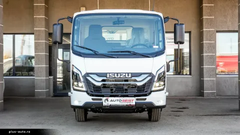 Isuzu M21 — poza 2