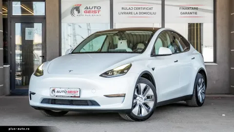 Tesla Model Y — poza 2