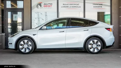 Tesla Model Y — poza 3