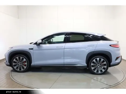 BYD Sealion 7