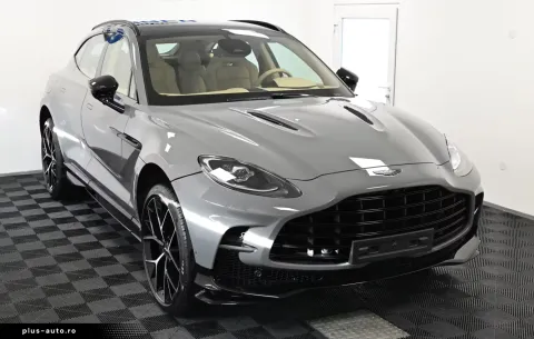 Aston Martin Dbx